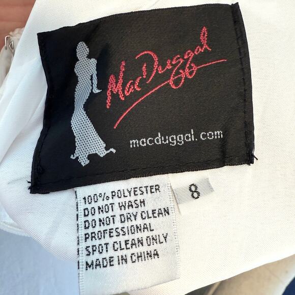 Mac Duggal Rosette Flower Halter Chiffon Gown In White 49333 Size 8 New - Picture 16 of 16